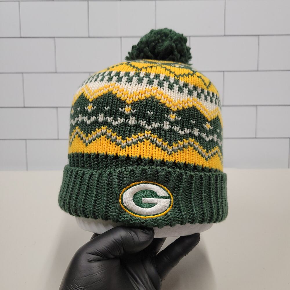 Reebok Green Bay Packers NFL Fair Isle Knit Pom Beanie Winter Hat Green Yellow